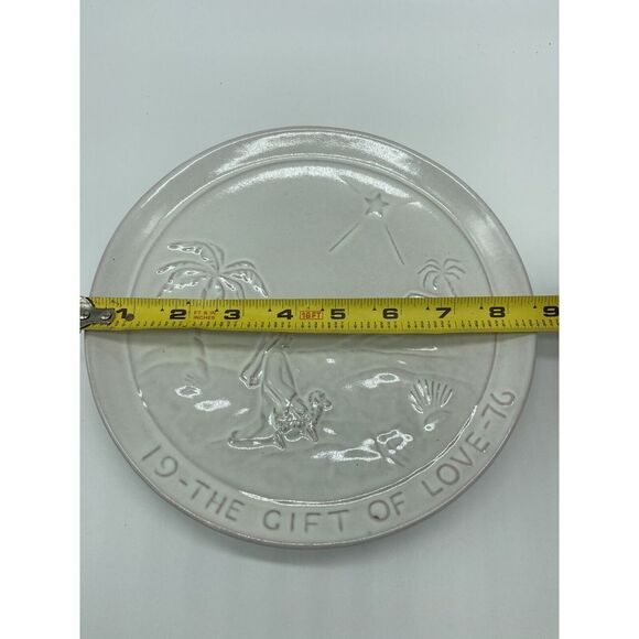 Frankoma  THE GIFT OF LOVE 1976  Vintage Christmas Plate - Picture 4 of 5